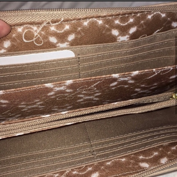 Jessica Simpson Zip Around Wristlet Wallet NWT - Picture 2 of 7